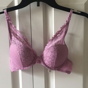 💕Sale! 2 for $15!32A Plunge Coverage Push-up Bra.